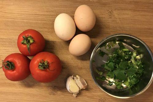 带你吃瓜西红柿鸡蛋,带你品尝经典家常美味——西红柿鸡蛋  第2张