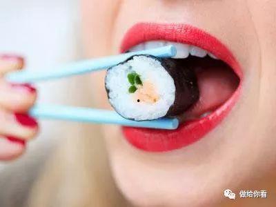 吃白瓜舌头烂了,舌头烂了，健康风险不容忽视  第2张