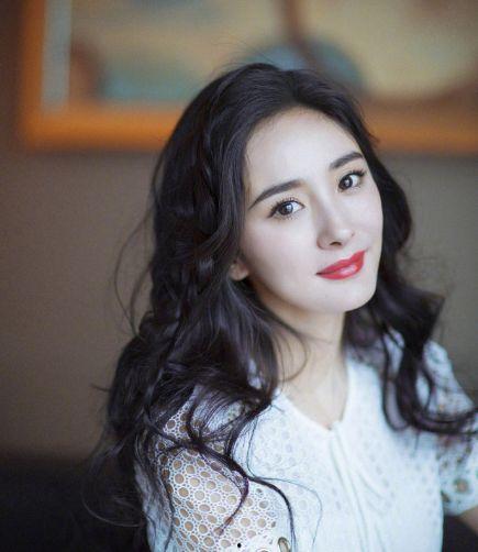 女主热衷吃瓜,女主的疯狂吃瓜之旅 第1张 女主热衷吃瓜,女主的疯狂吃瓜之旅 第1张
